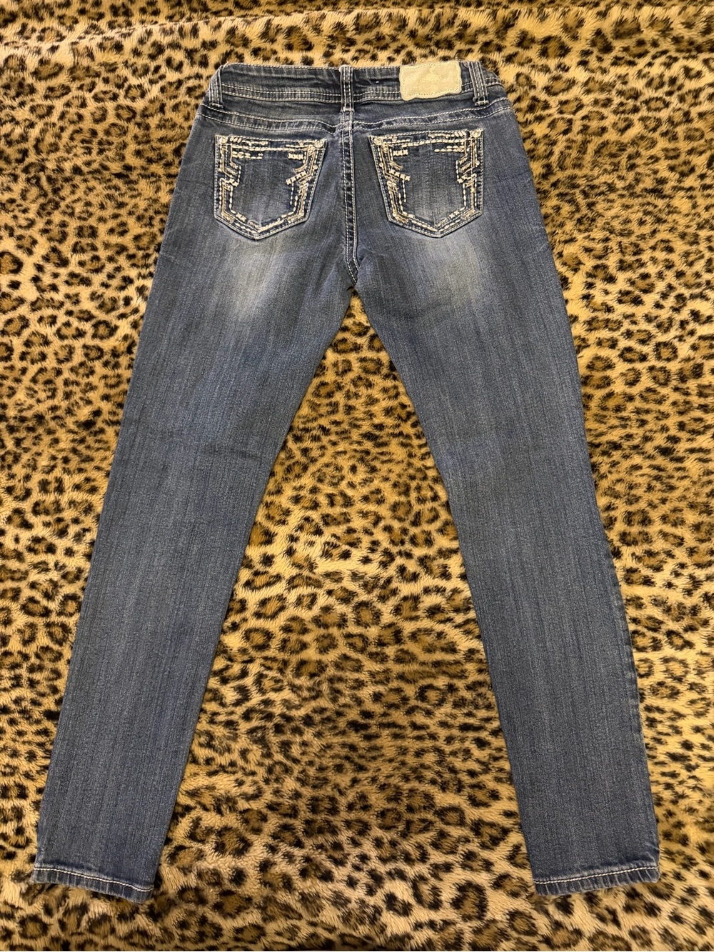 Shyanne Embellished Back Pocket Women's Blue Jeans
